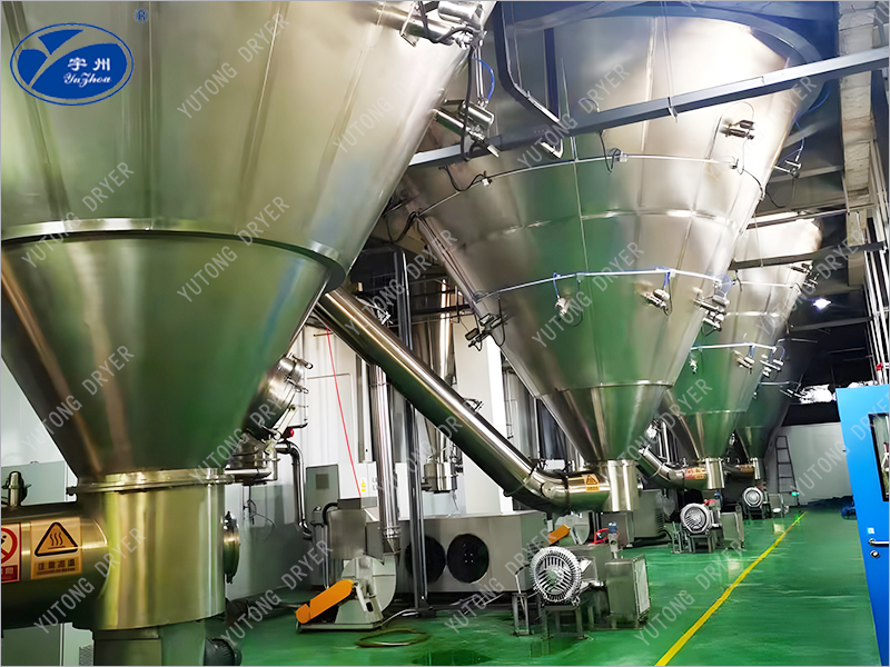 Plasma hemoglobin powder spray dryer